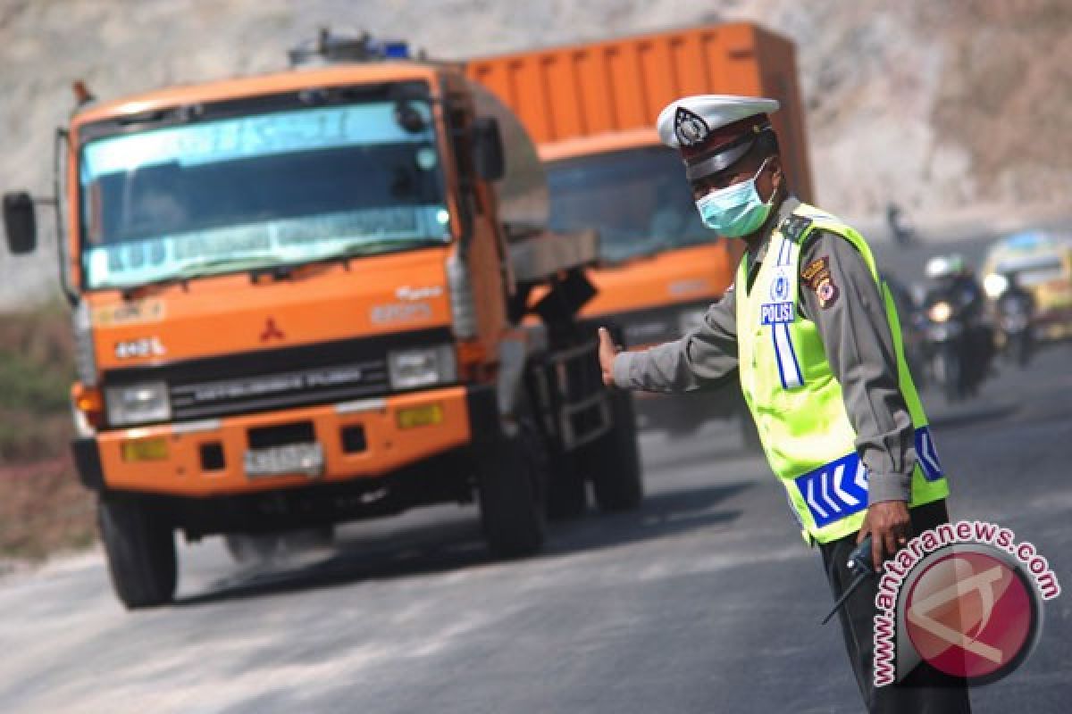 Jalur selatan Jawa Barat masih lengang