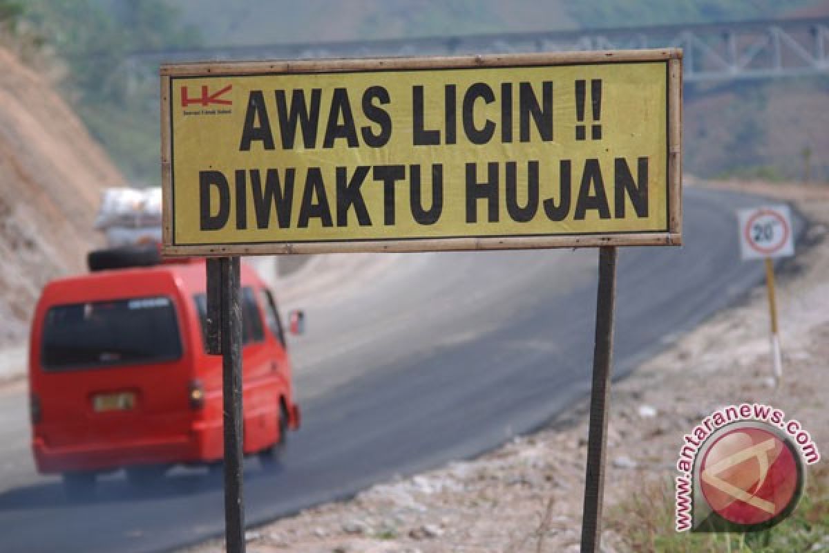 Mudik aman di Nagrek, ada peran bocah pengganjal ban