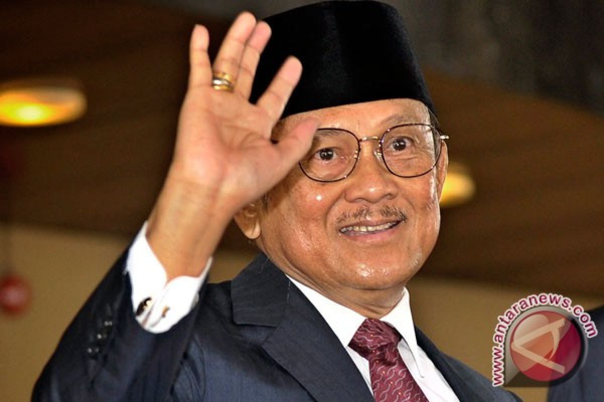 BJ Habibie bawa misi pembebasan TKW Tuti