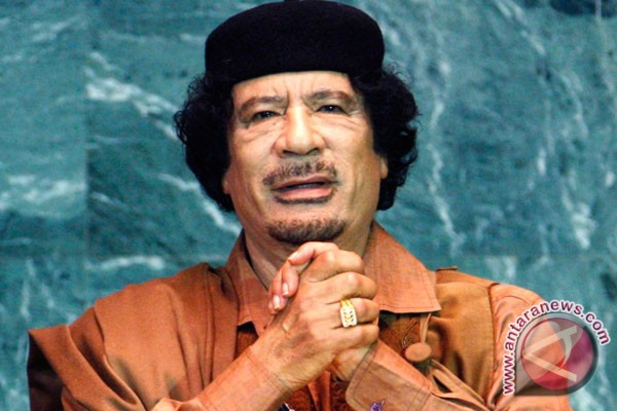 NATO incar kompleks Gaddafi di Tripoli