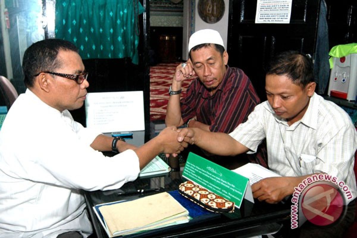 Masjid Agung Palembang utamakan zakat beras