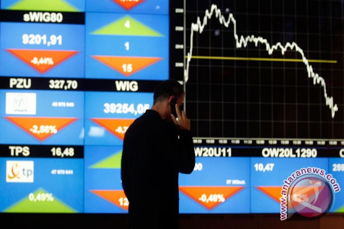 Indeks FTSE 100 ditutup naik 2,56 persen