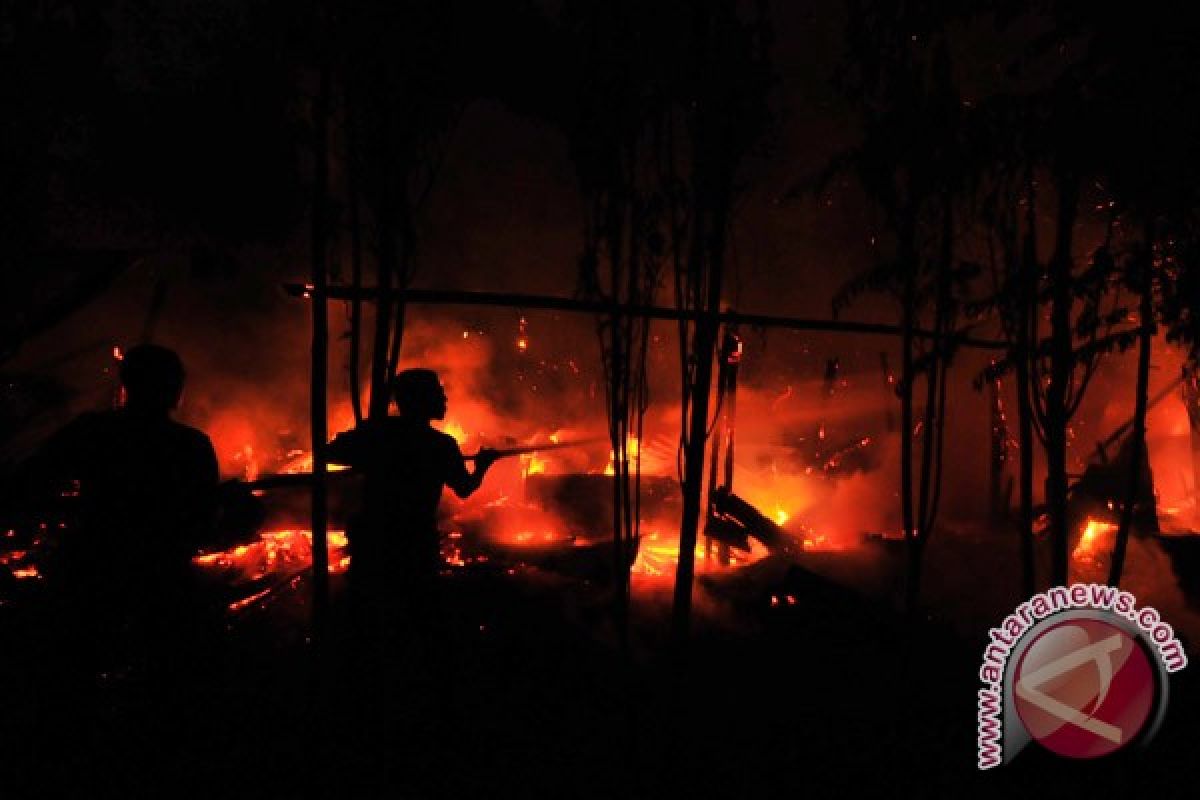 Ditinggal mudik Lebaran, 96 rumah ludes terbakar