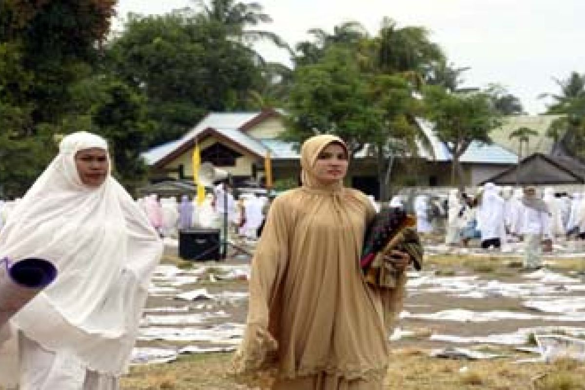 SHALAT IED MAJENE