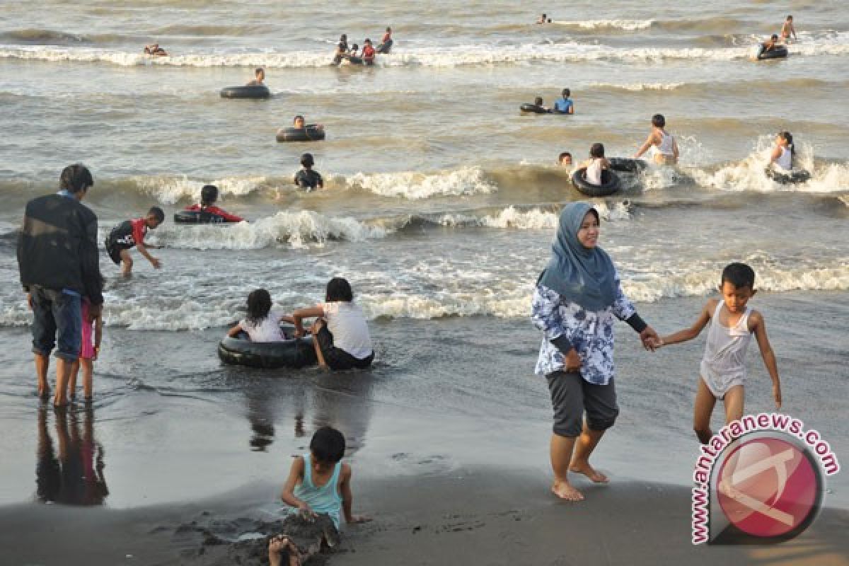 Libur Nyepi, warga Palu padati obyek wisata pantai