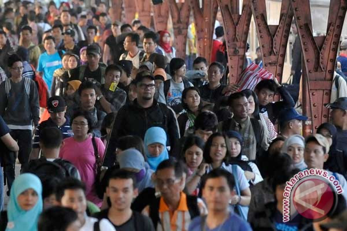 Arus balik di stasiun Senen normal