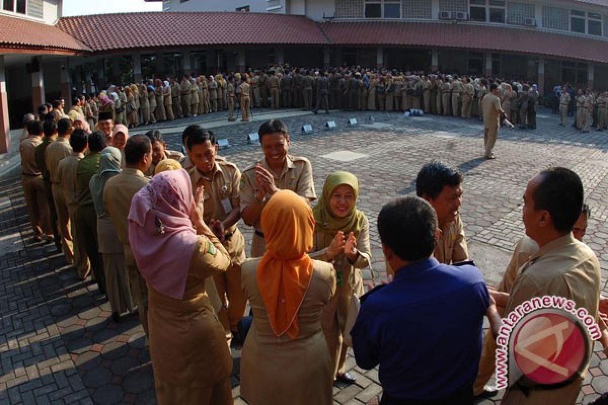 Ulama : `minal aidin walfaidzin` hanya di Indonesia 