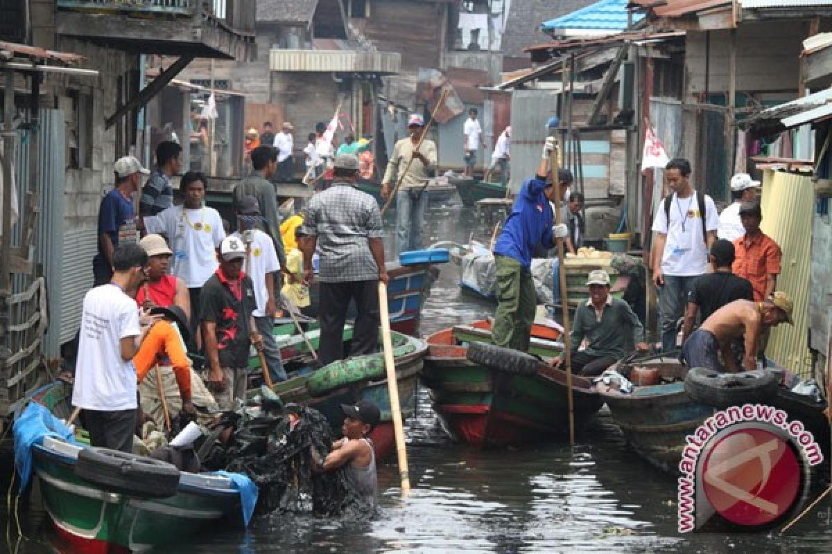 16 mahasiswa mancanegara kunjungi Banjarmasin pelajari sampah