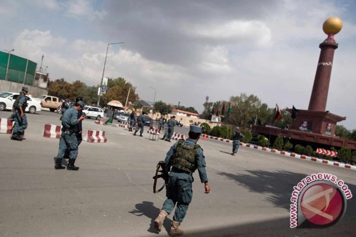 Rusia akan pasok senjata untuk polisi Afghanistan