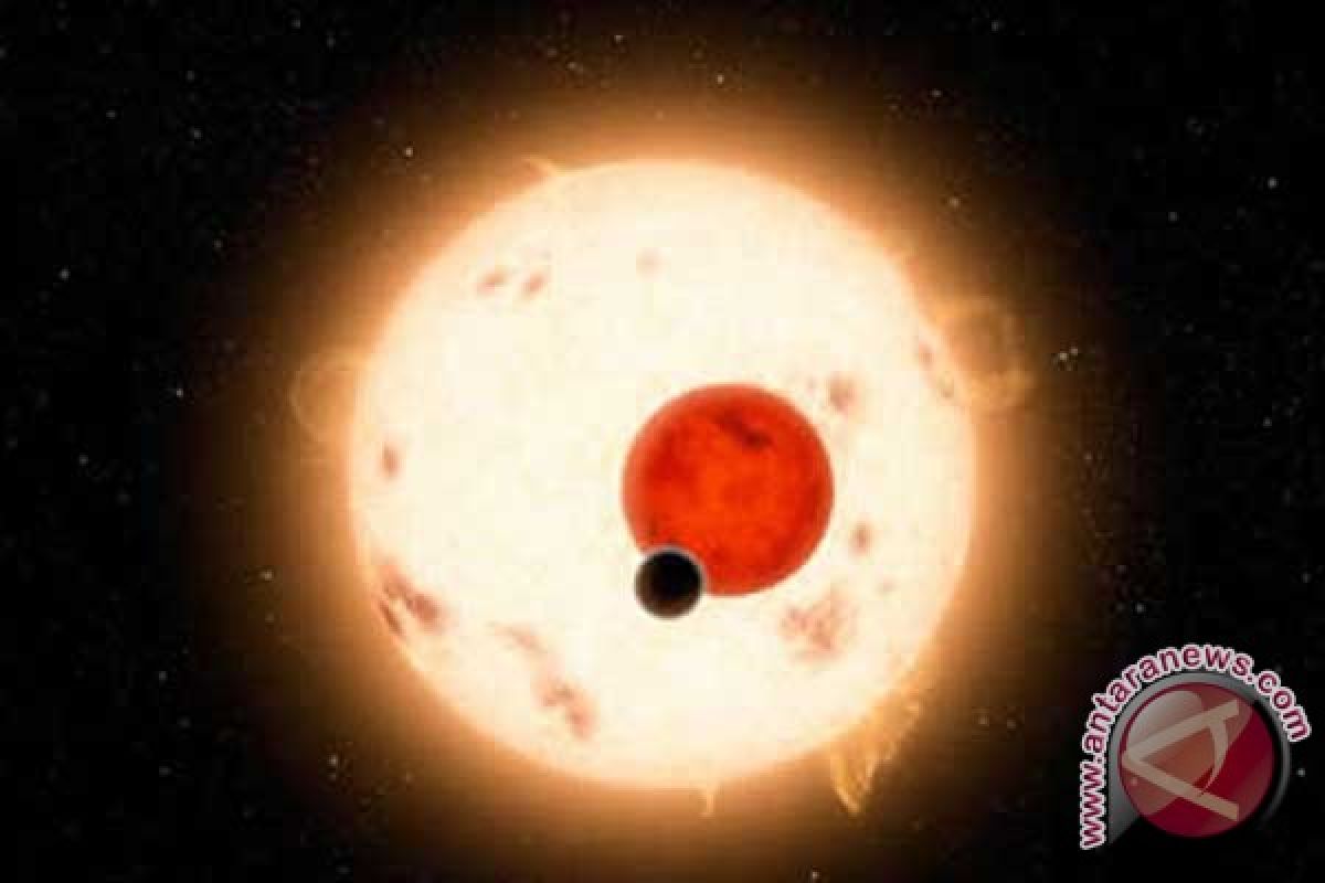 Dua matahari terbenam di planet Kepler-16B