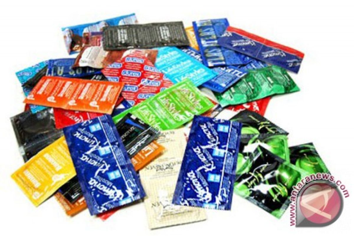 Government urged to restrict condoms sale