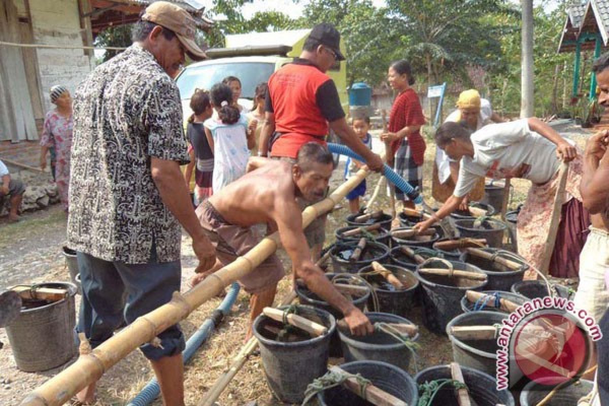 Delapan kecamatan di Pacitan terima bantuan air bersih