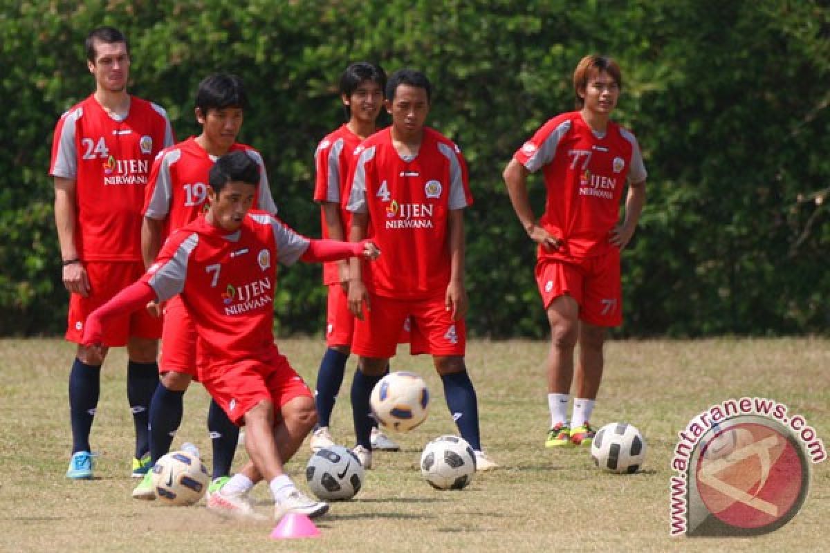 Pelatih baru Arema targetkan juara Liga Super 