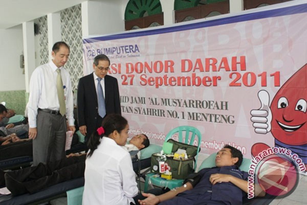 Karyawan Bank ICB Bumiputera donor darah