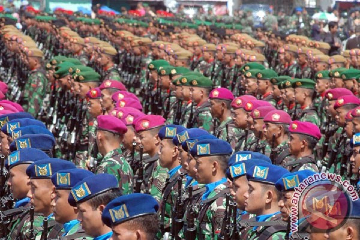 RI govt to raise TNI budget by 35 percent in 2012