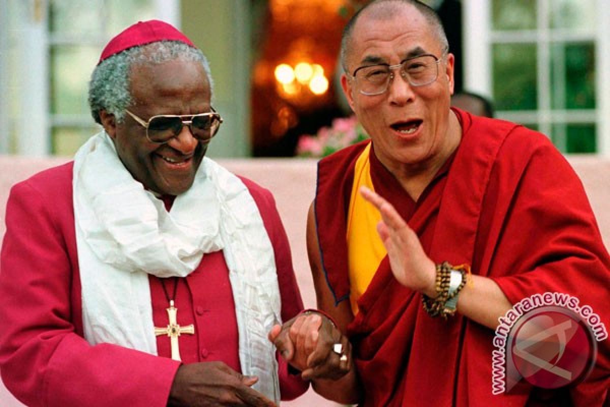 Tutu urge China to talk to Dalai Lama