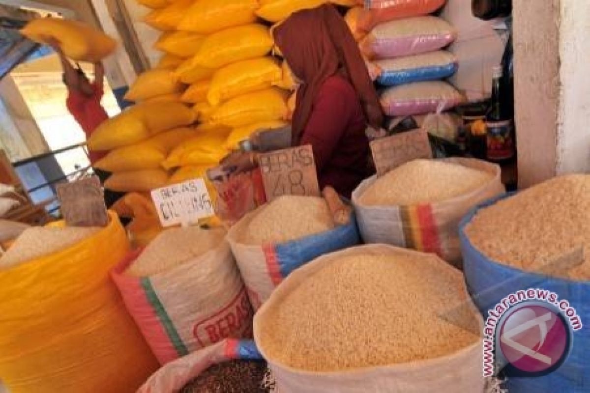 Harga beras premium di Baubau alamai kenaikan