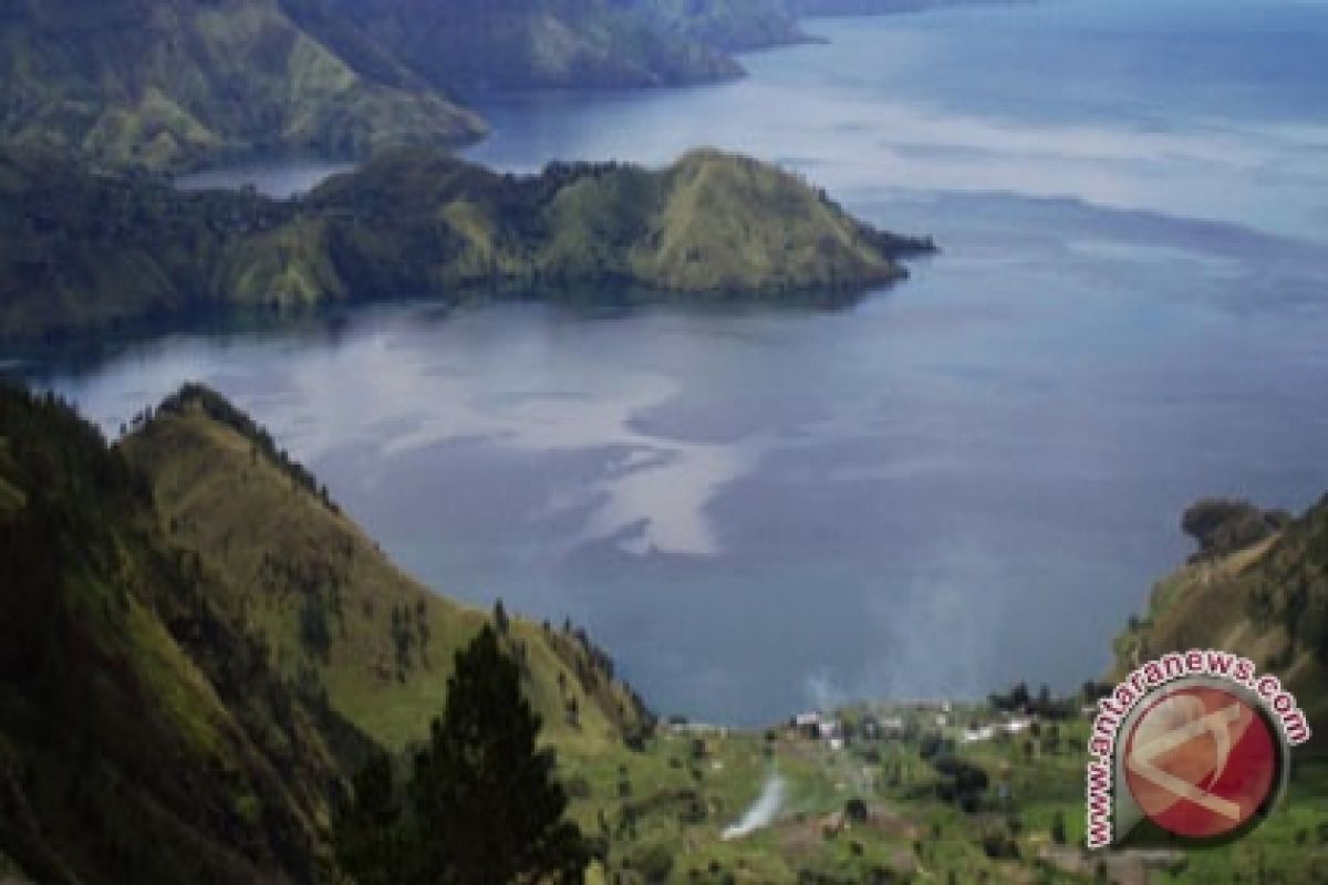 Tol Kualanamu-Tebinggitinggi dorong pengembangan Danau Toba