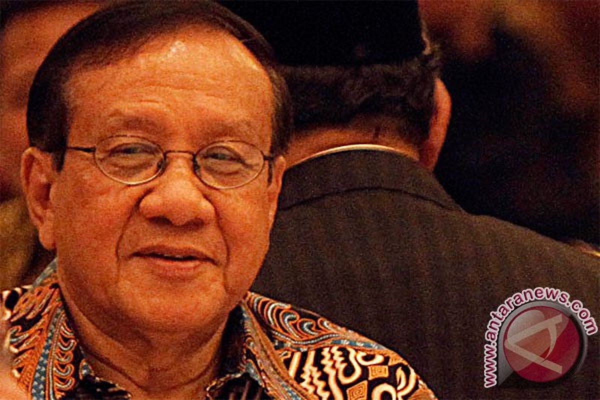 Akbar Tandjung sanjung almarhum Gus Dur