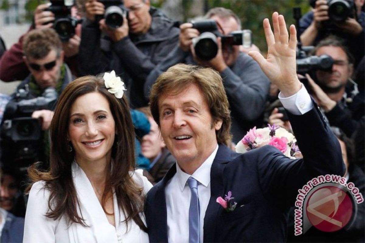 Paul McCartney menikah ketiga kalinya