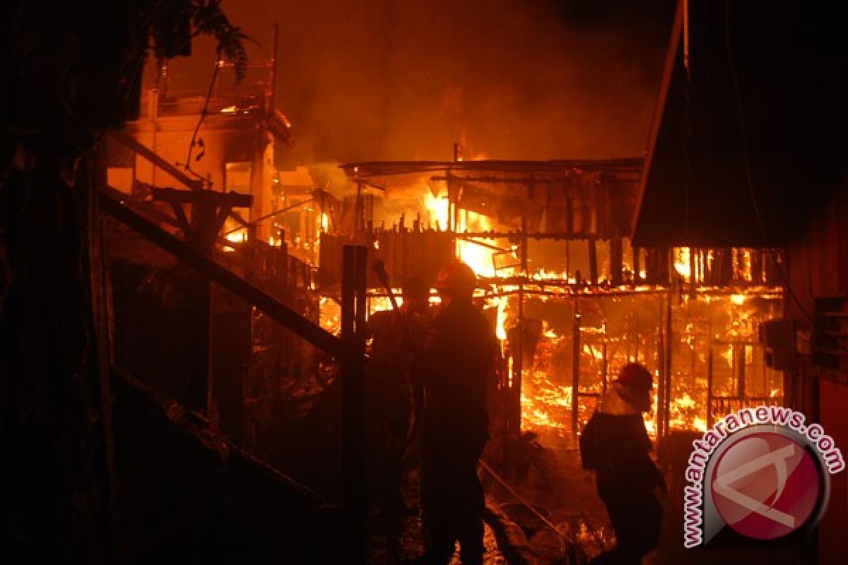 Kebakaran di Kelapa Gading tewaskan dua balita