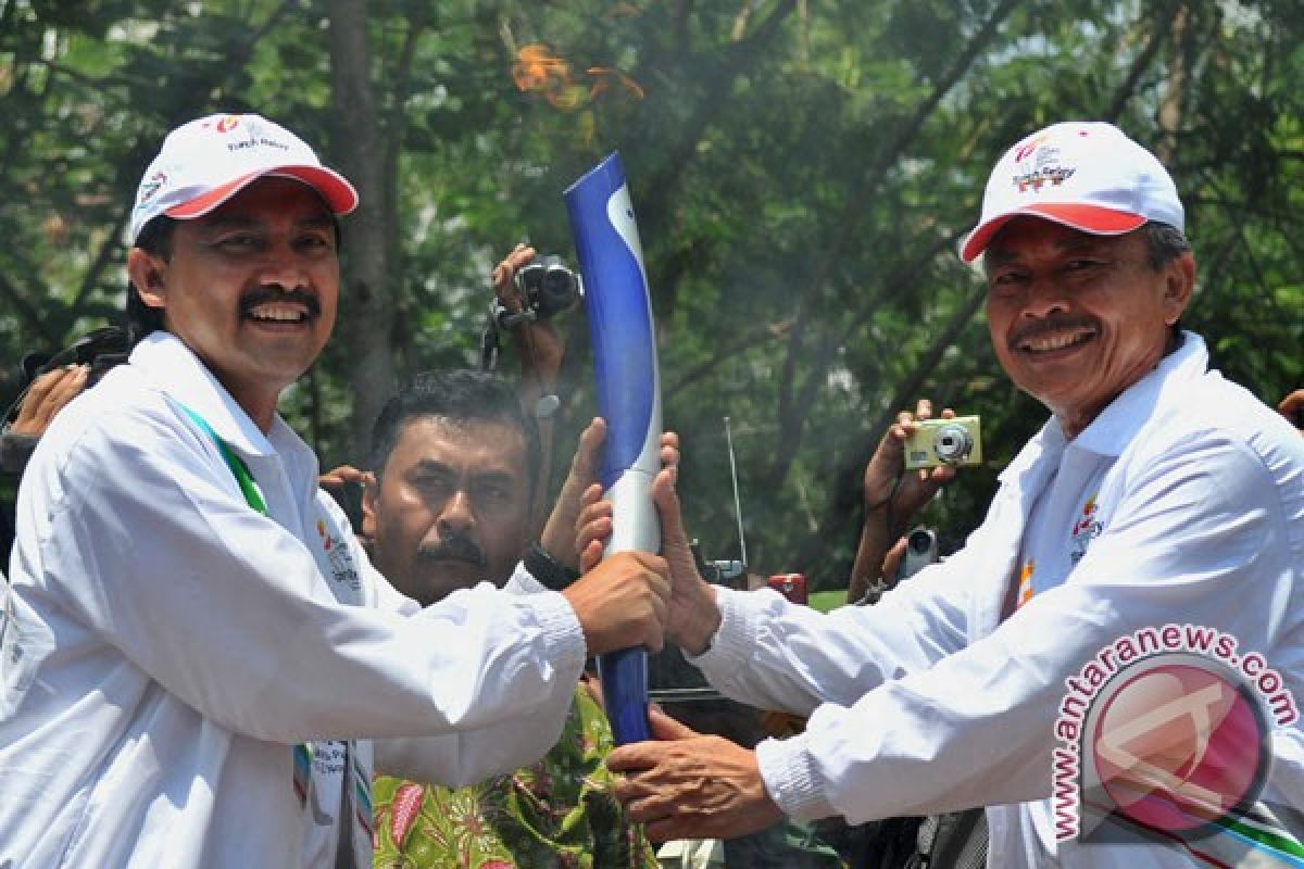 Menpora lepas api SEA Games games di Borobudur