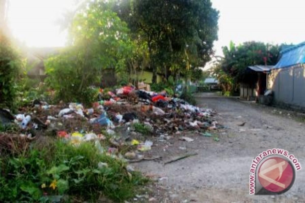 DPRD Ambon Dukung Pengadaan Mobil Sampah