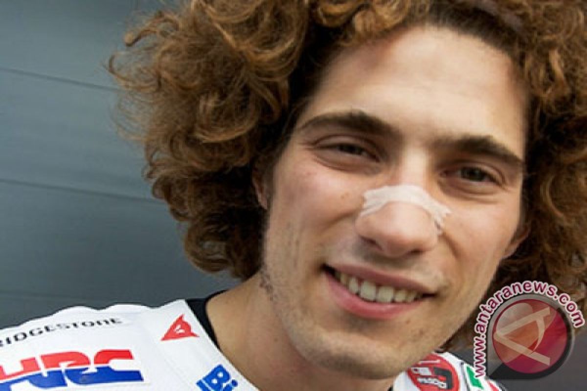 Pendukung Simoncelli mengheningkan cipta