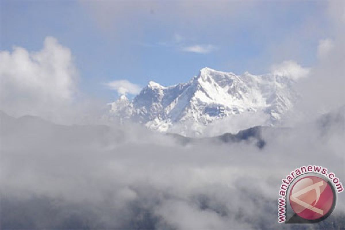 Lima orang pendaki Gunung Himalaya ditemukan tewas