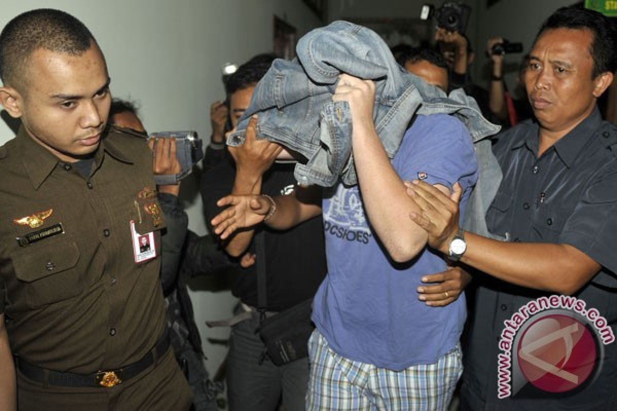Detained Australian boy in Bali released on Sunday