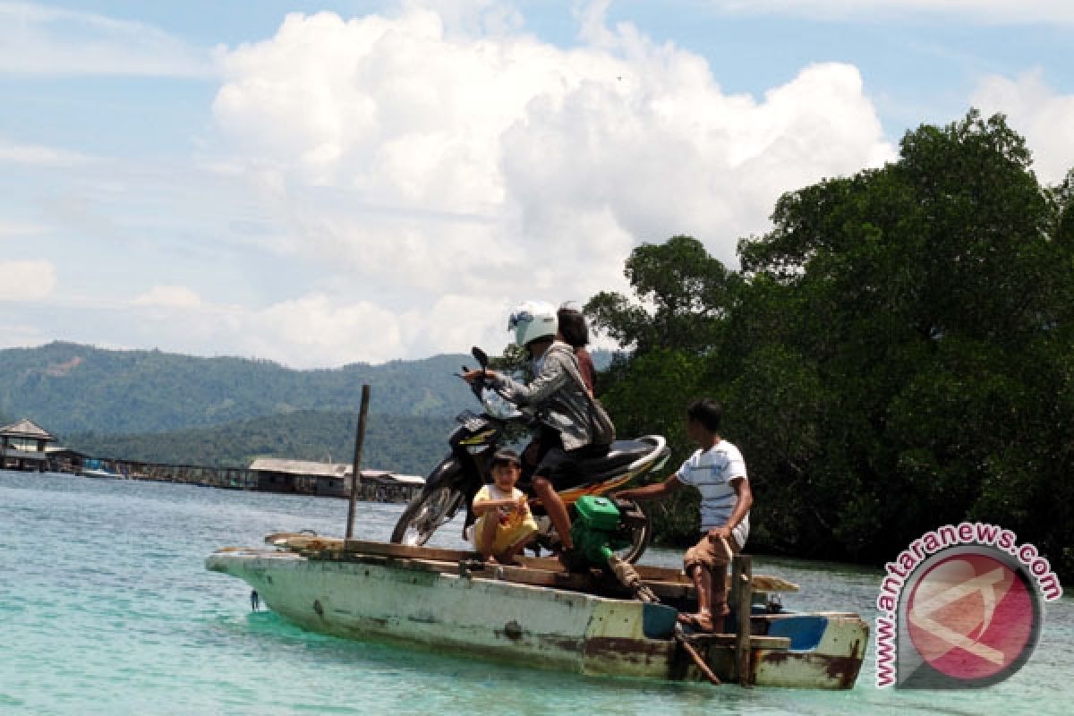 Ongkos Angkutan Turis Bali Belum Naik