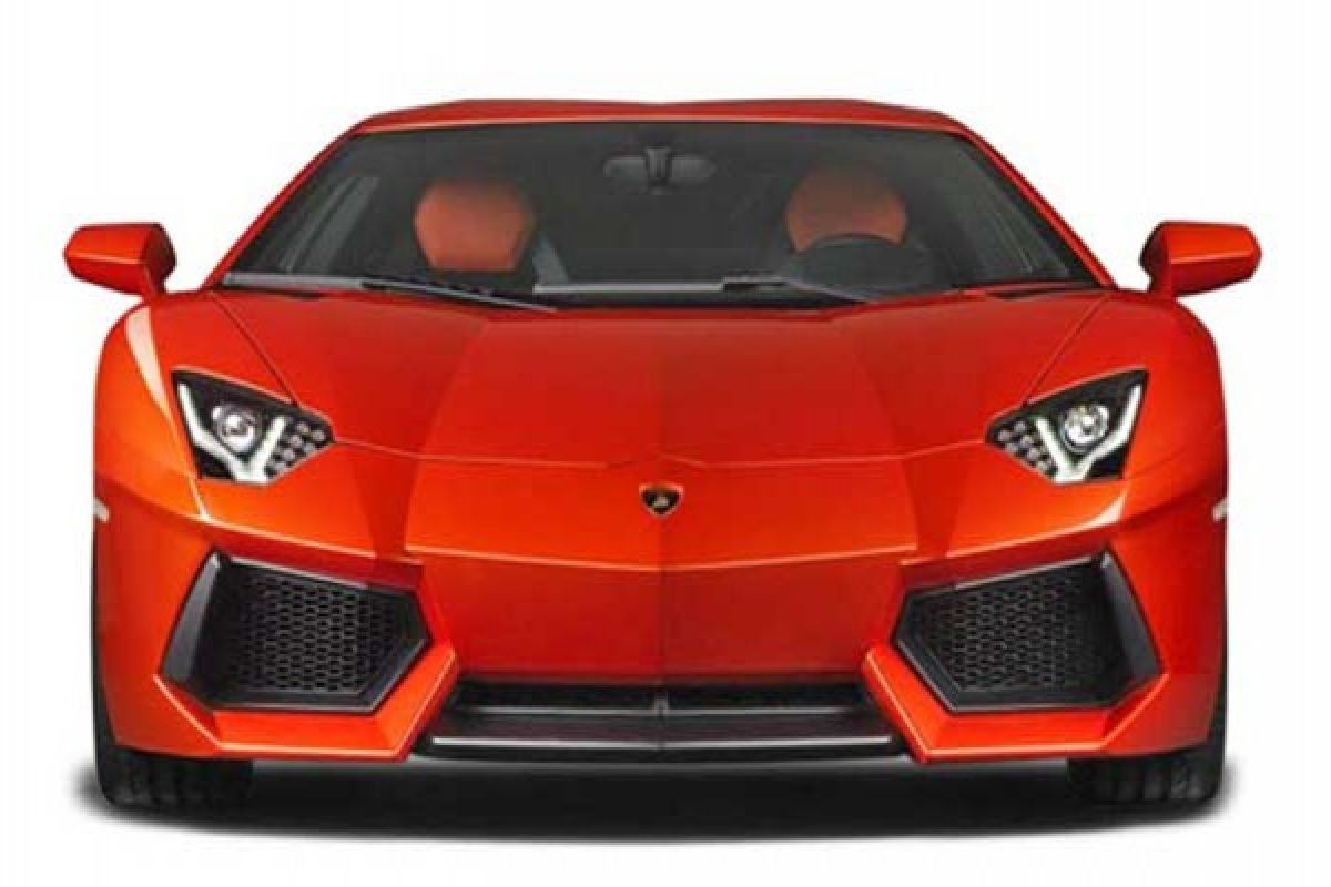 Lamborghini Aventador untuk India Luncur November