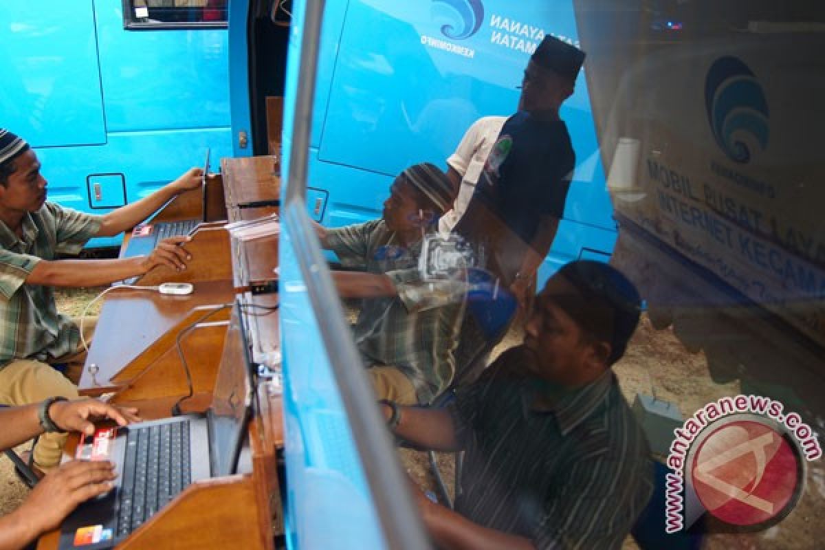 Mobil internet untuk masyarakat Kupang 