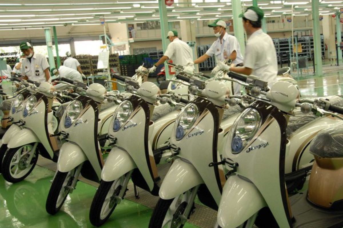 Penjualan motor Honda naik tinggalkan Yamaha
