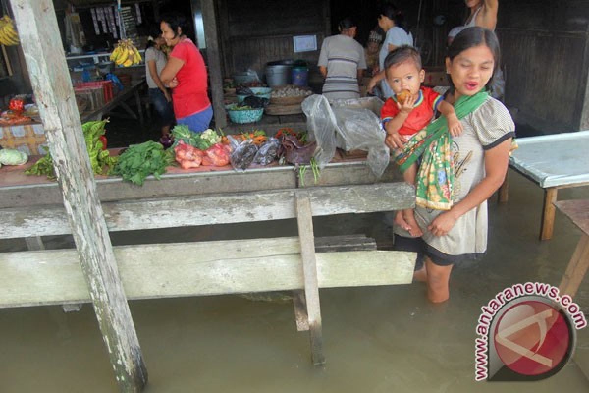 Empat tewas akibat  banjir Sumbar