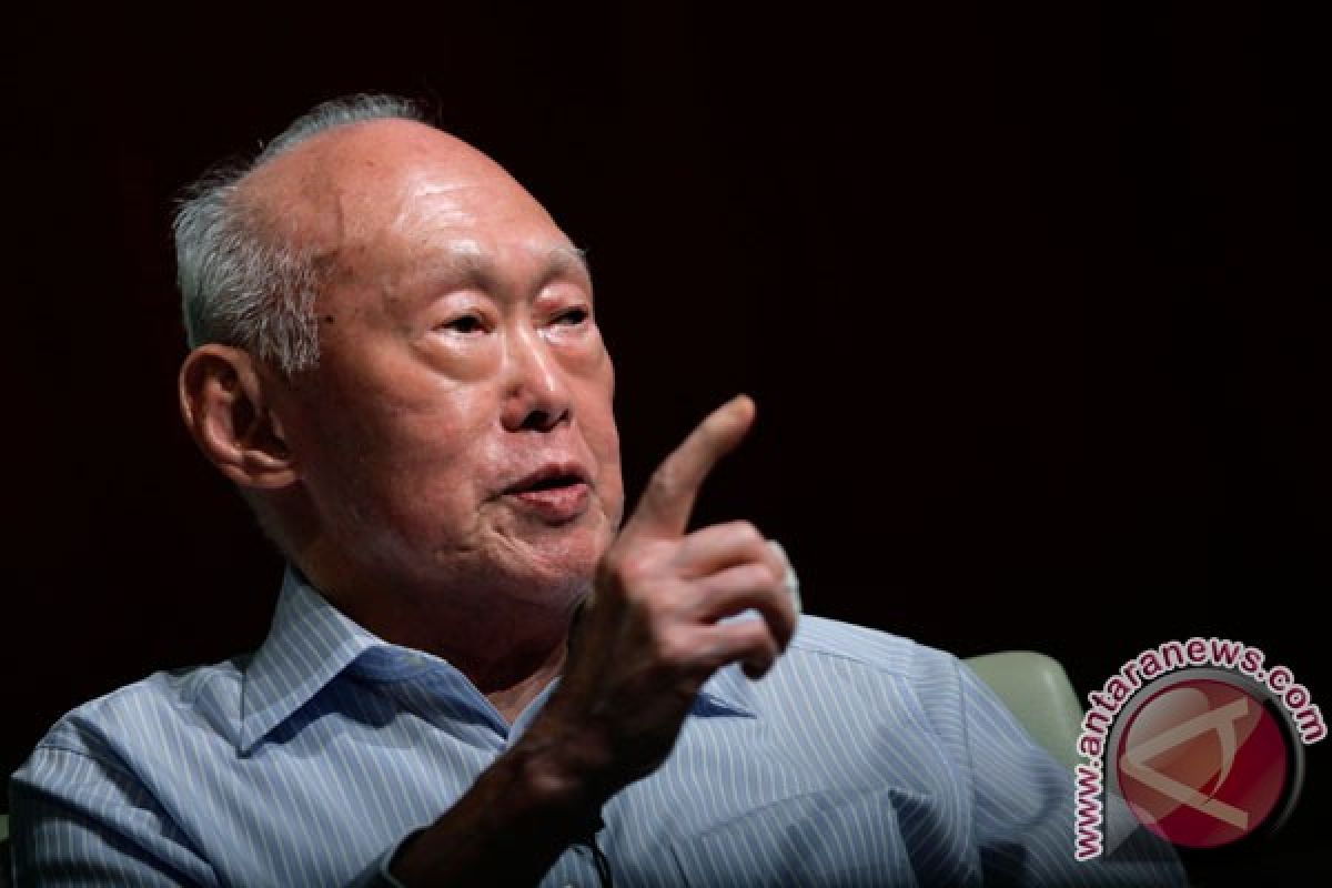 Lee Kuan Yew dikabarkan meninggal dunia