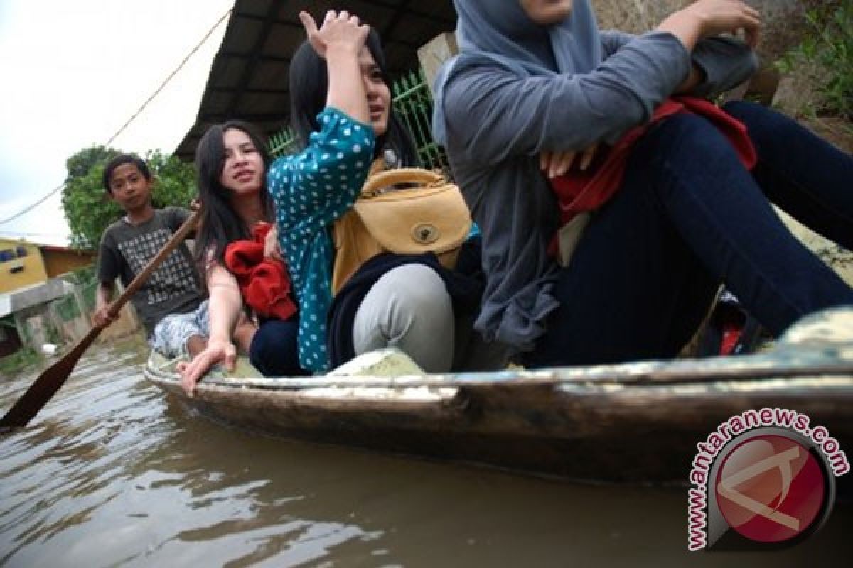 Kabupaten Bandung banjir, ribuan mengungsi
