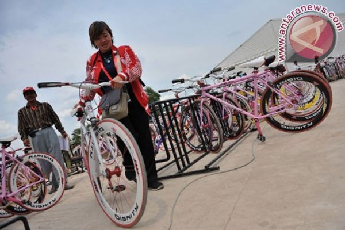 Atlet silakan gowes sepeda