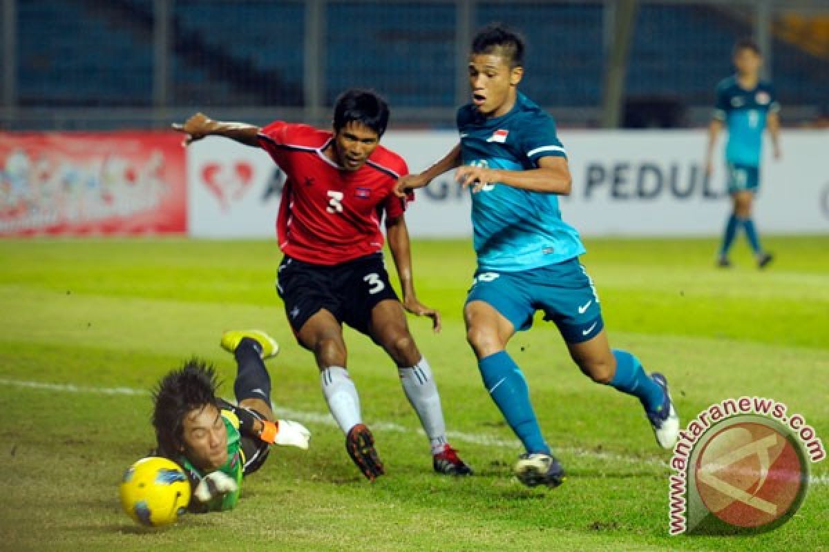 Singapura menang 2-1 atas Kamboja 