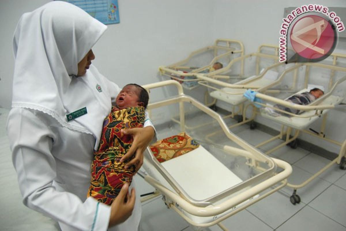 Puluhan bayi lahir 11-11-11 di Semarang 