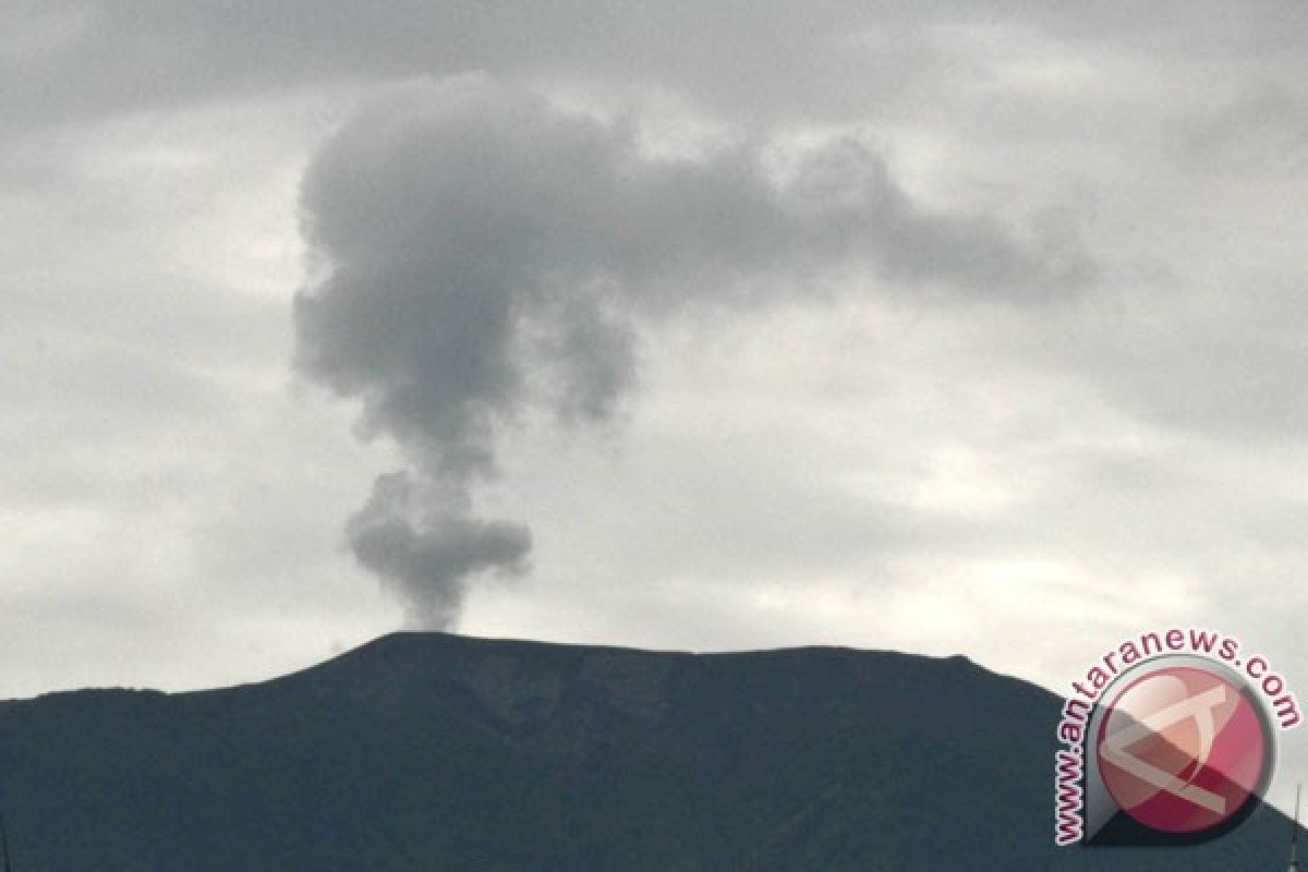 Gunung Marapi kembali meletus