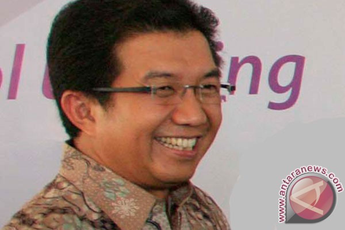 Muliaman dan Ronald deputi gubernur baru BI 