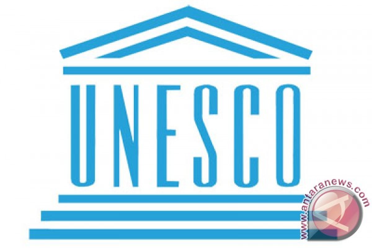 Berjasa untuk UNESCO, anggota AIPI raih penghargaan