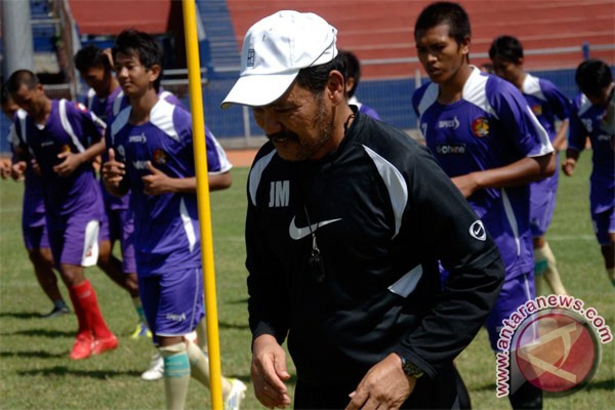 Madiun Putra kalahkan Persik Kediri 2-1