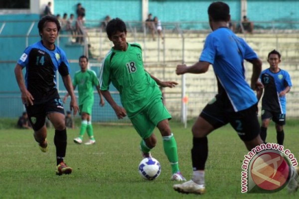 PSMS  Medan dikalahkan Persebaya 1-2