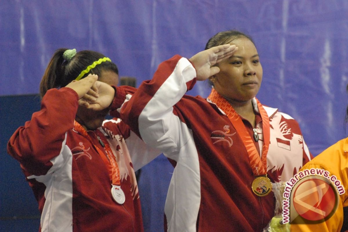 Atlet Lampung menangi angkat besi kelas 40kg putri