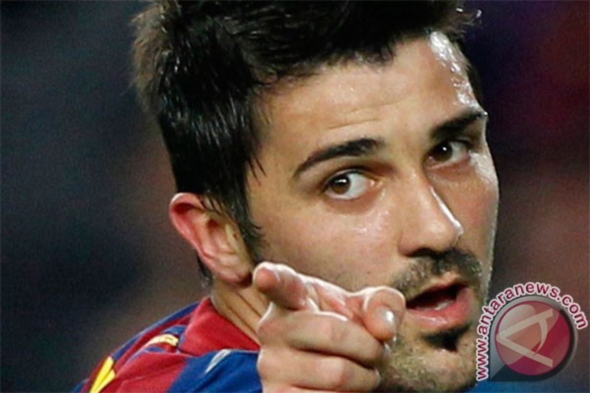 David Villa akan dioperasi pada Senin