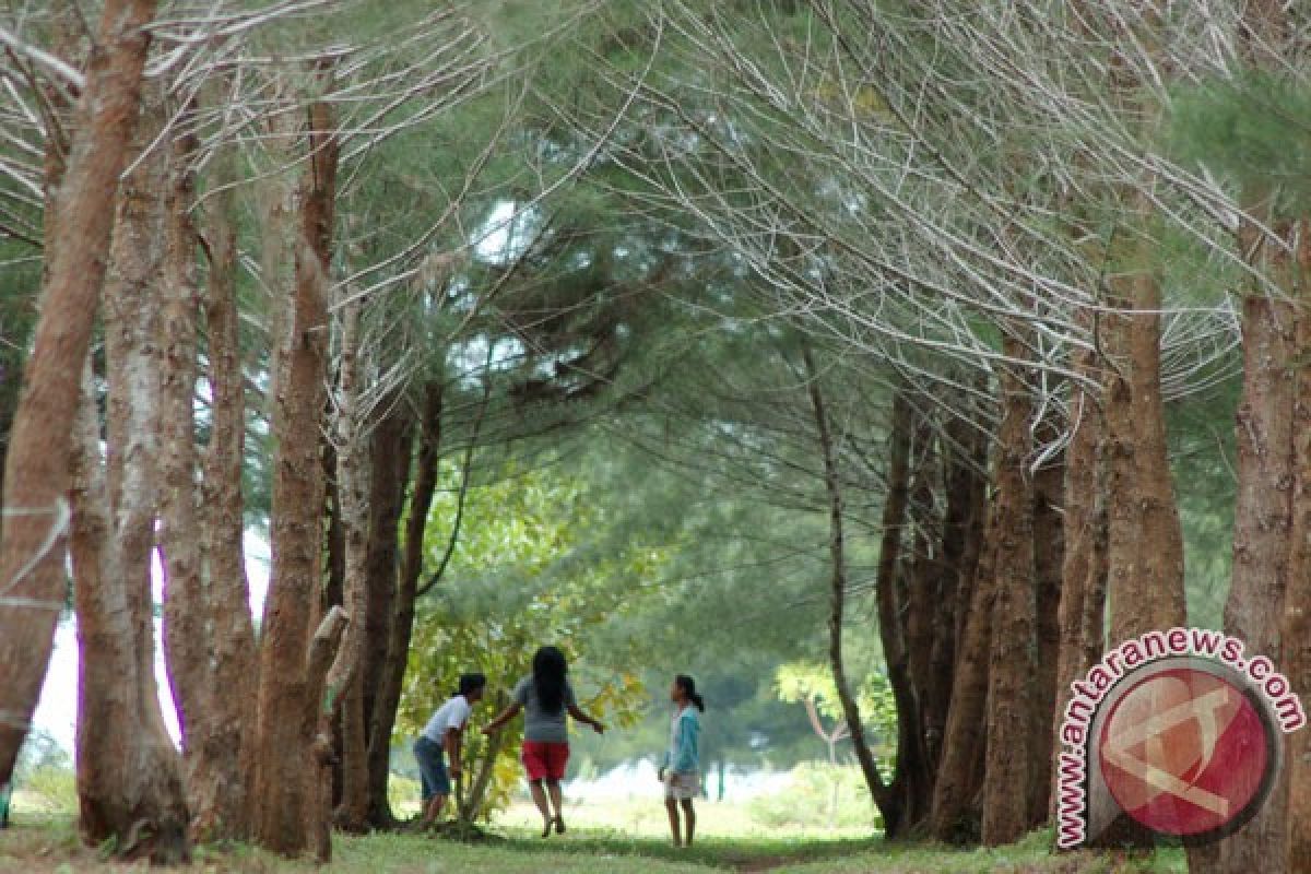 Pemkot Bekasi buka hutan kota untuk umum 