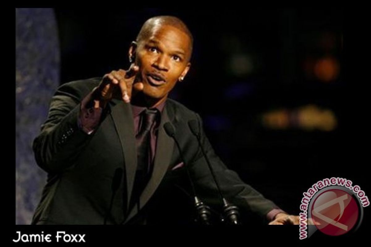 Jamie Foxx jadi pemandu acara konser Michael Jackson