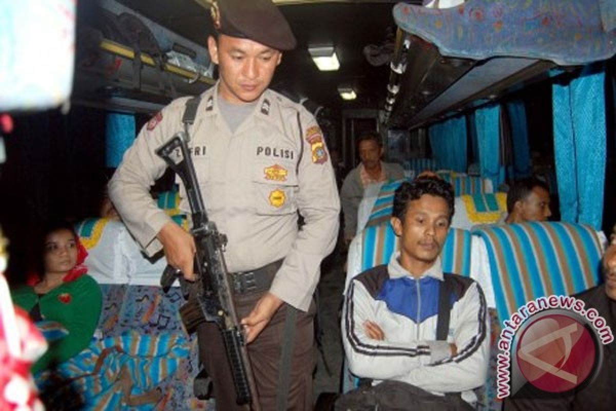 Tiga pembawa senjata api dari Aceh ditangkap 